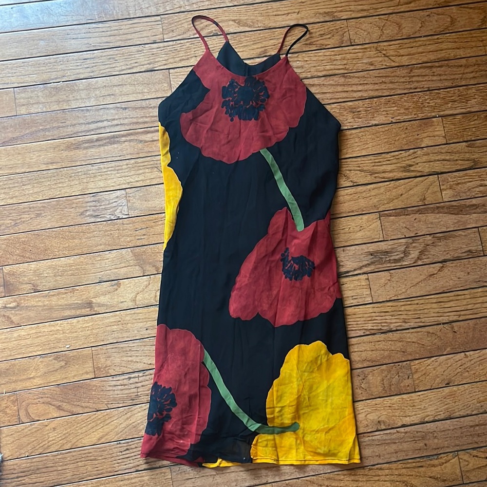 Awesome high neck/halter mini dress. So flattering!